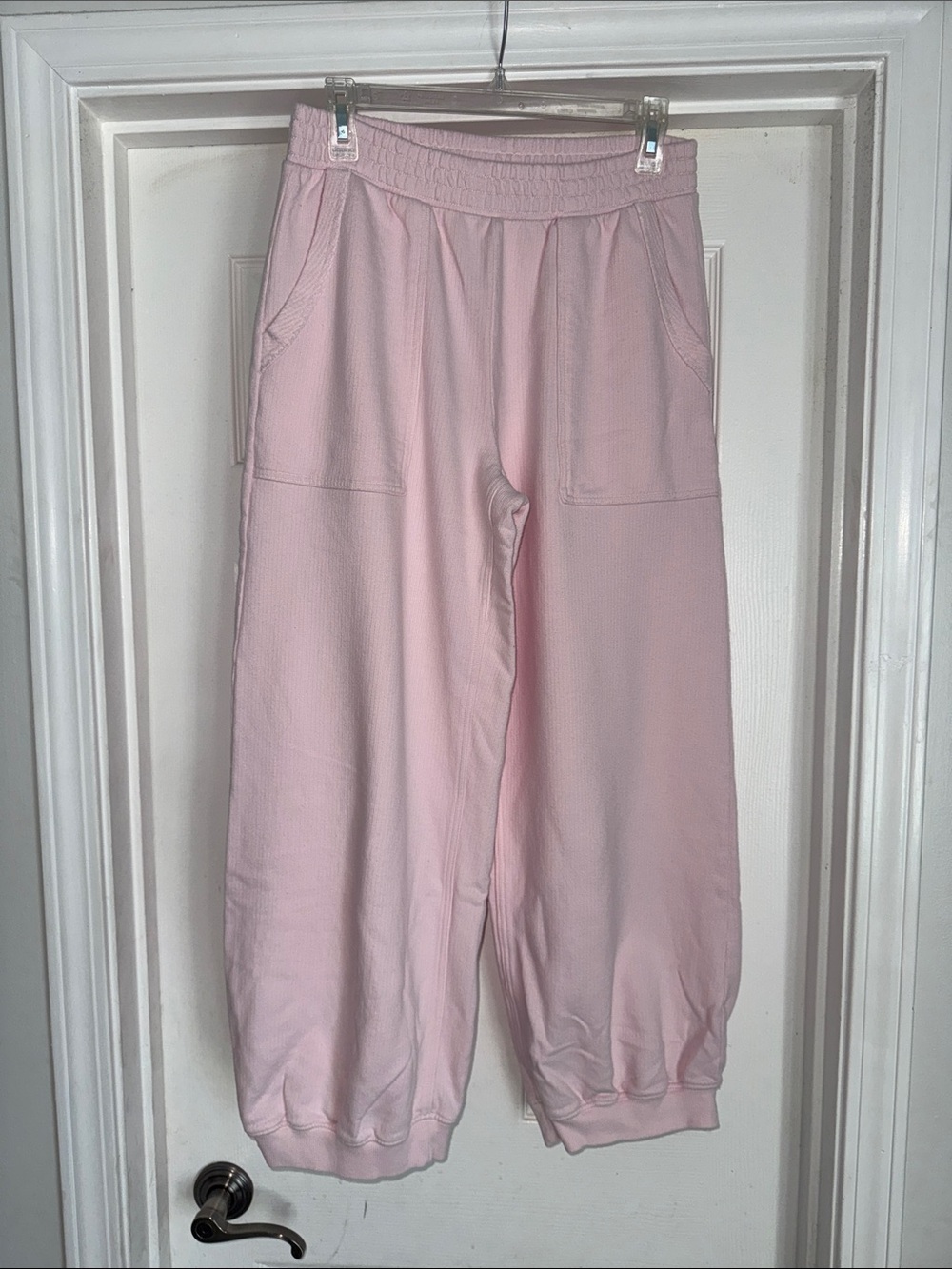 aerie Pale Pink balloon joggers